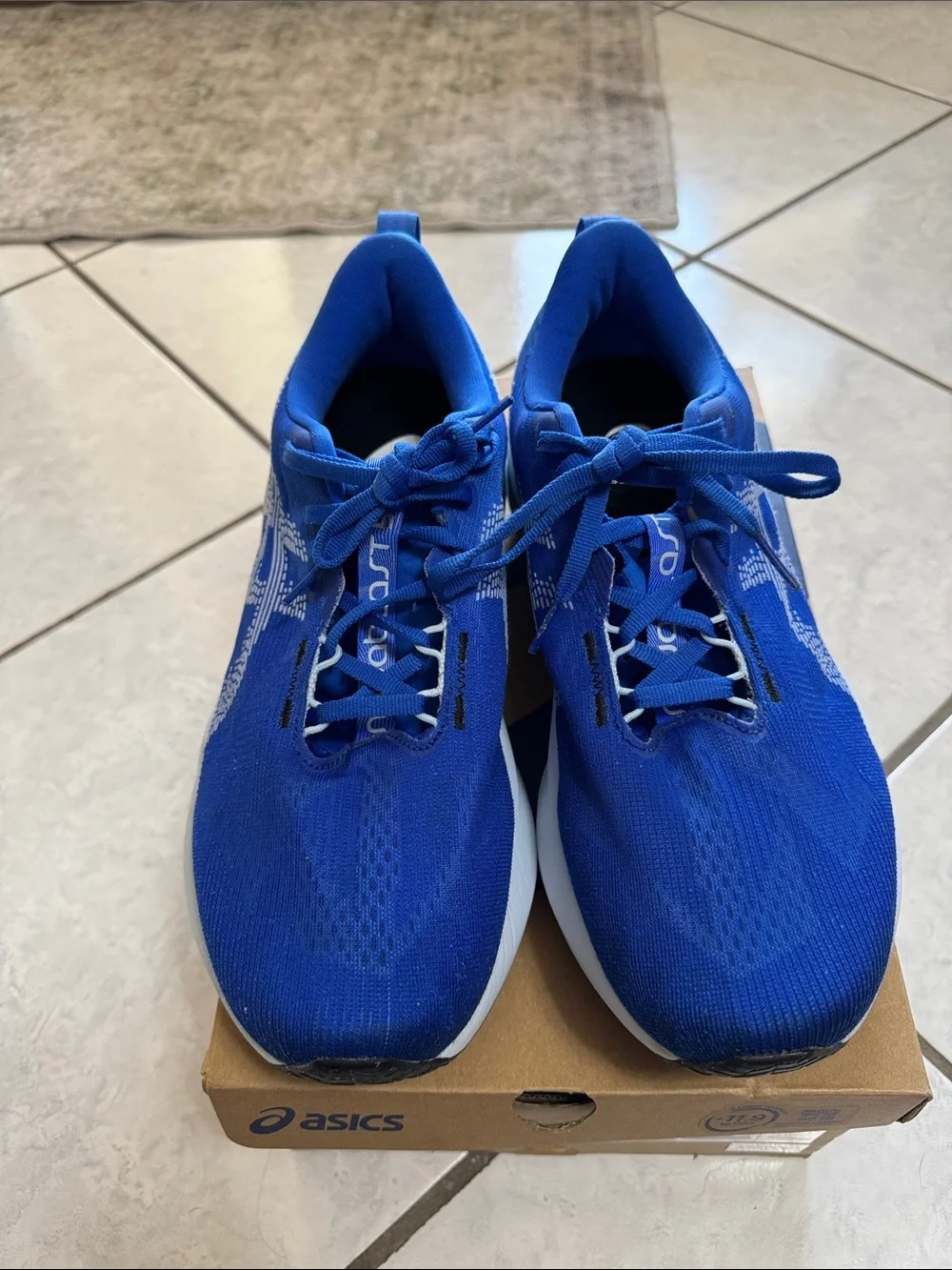 Asics Novablast 5 | Illusion Blue | Mens 10.5 Wide (2E)